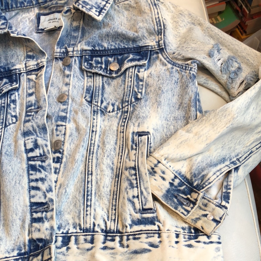 Forever 21 NWOT denim blue jean jacket - Picture 4 of 11